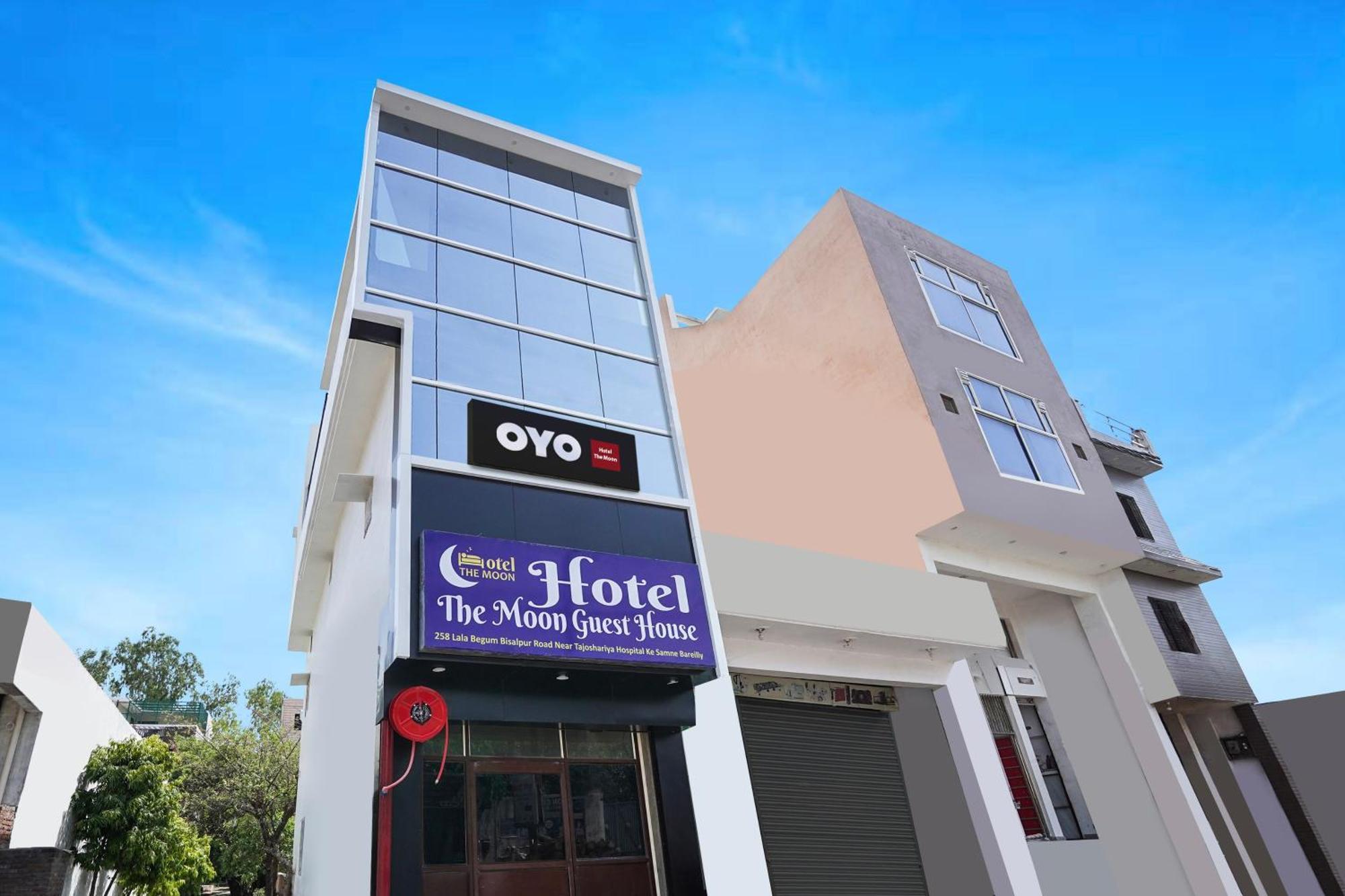 Hotel O The Moon Bareilly Exteriör bild