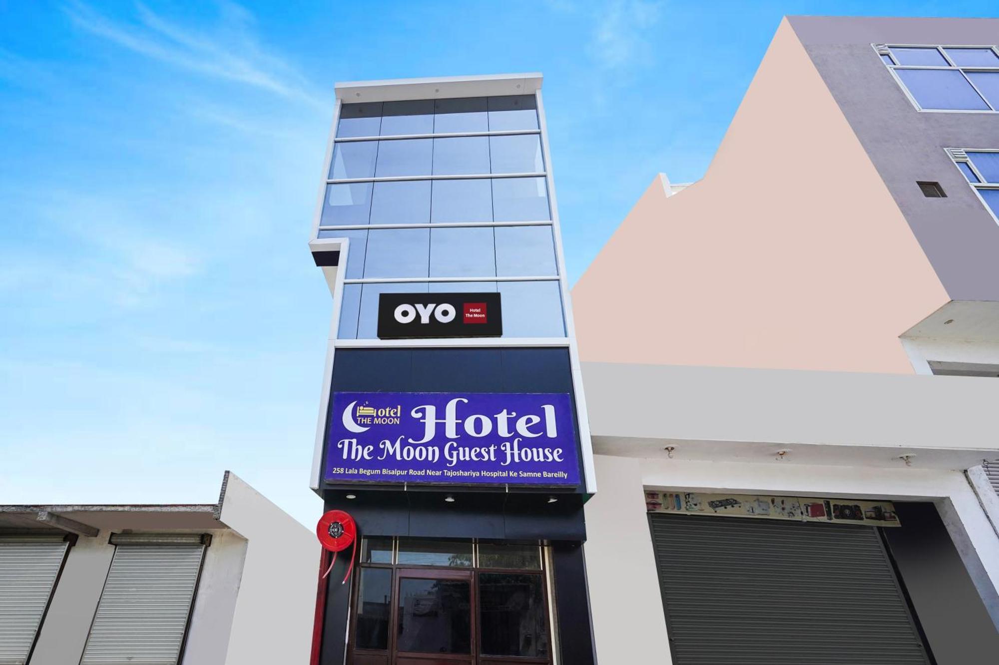 Hotel O The Moon Bareilly Exteriör bild